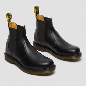 2976 SMOOTH LEATHER CHELSEA BOOTS